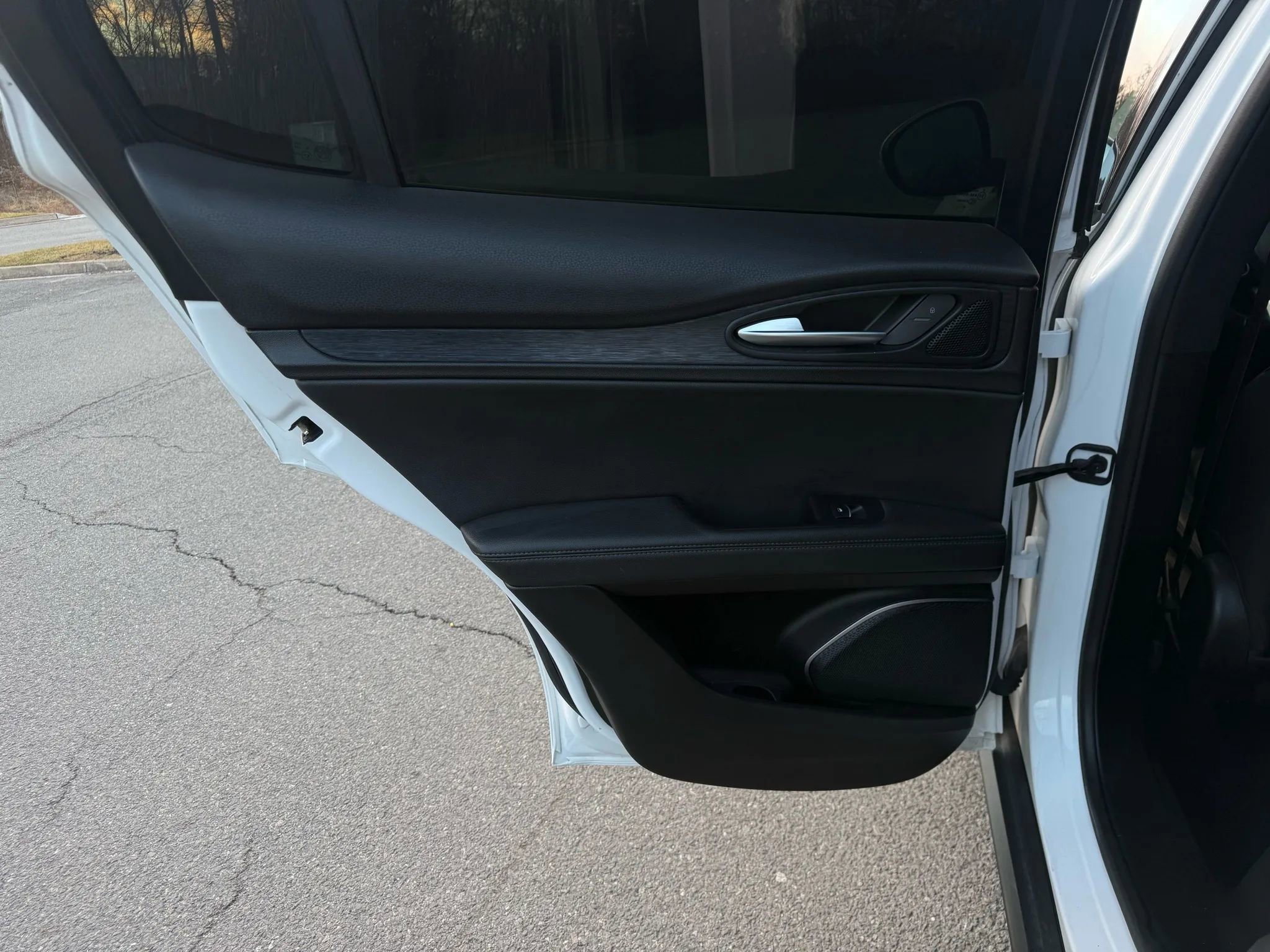 Used 2022 Alfa Romeo Stelvio Sprint image 22