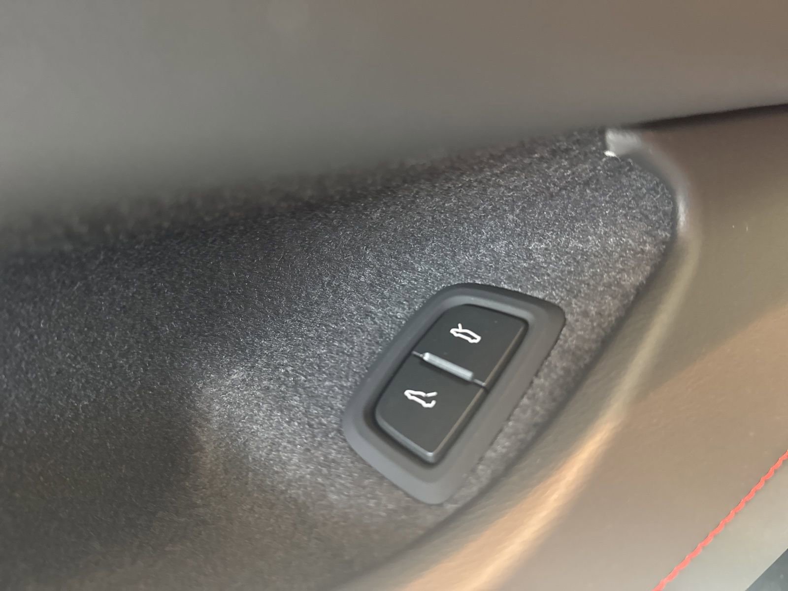 New 2026 Chevrolet Corvette Stingray Convertible w/ Battery Protection Package image 13