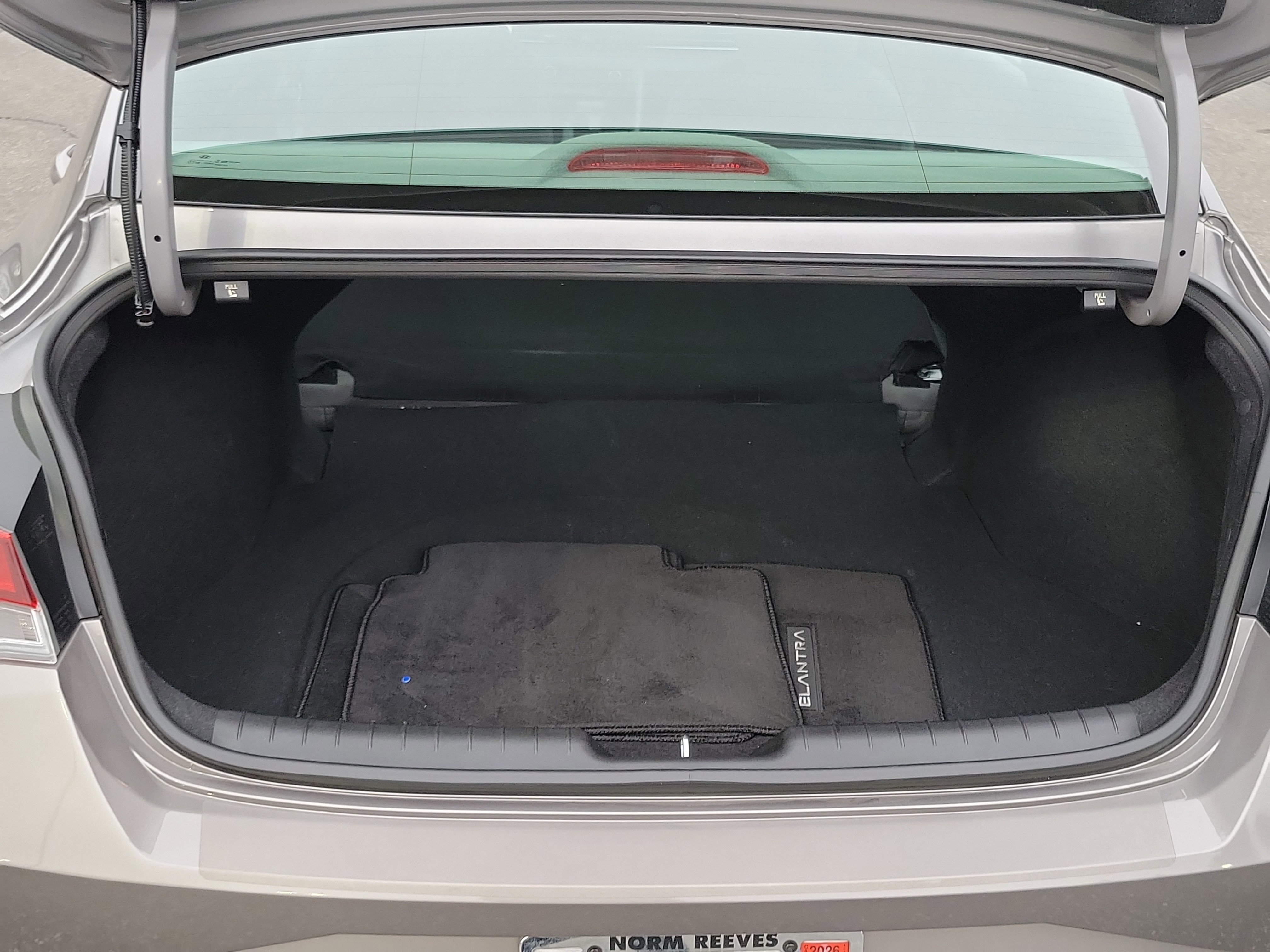 Certified 2023 Hyundai Elantra SEL FWD image 17