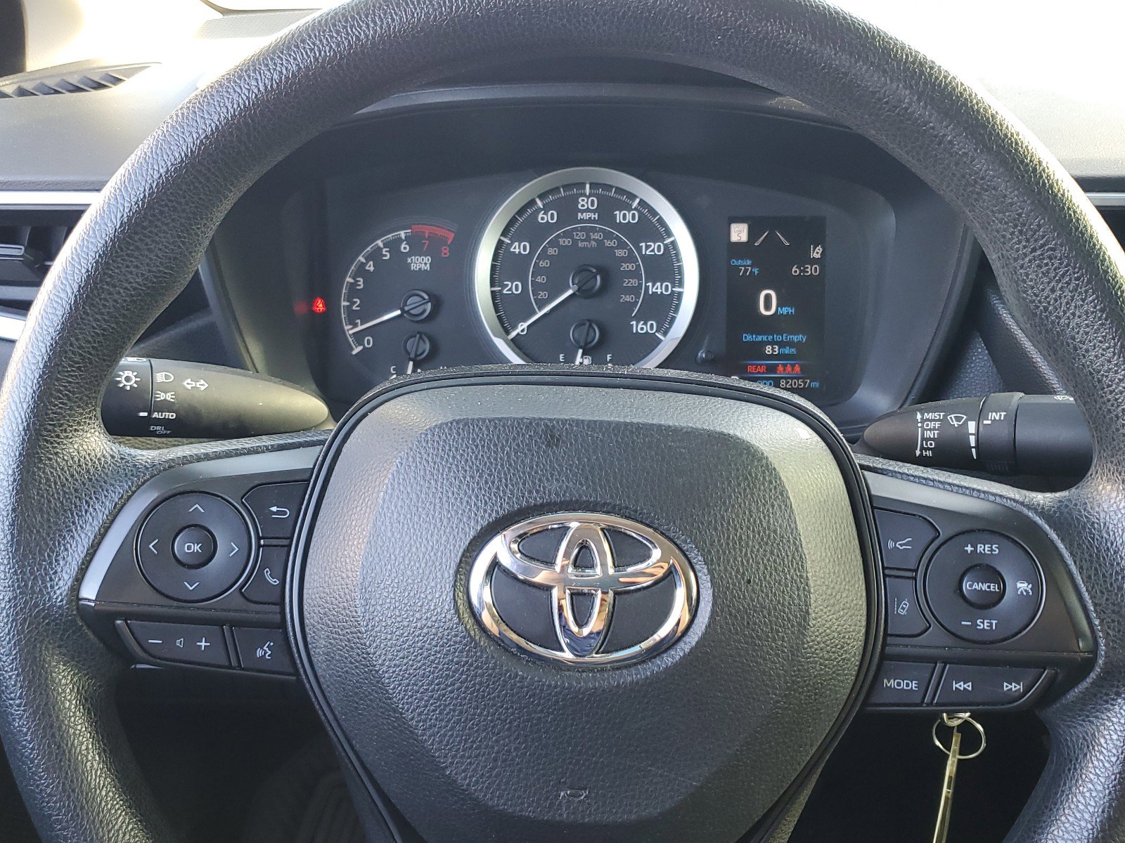 Used 2022 Toyota Corolla LE image 29