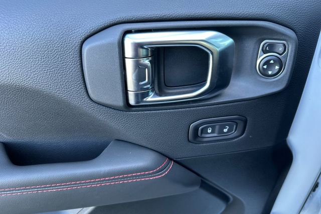 New 2026 Jeep Wrangler Unlimited Rubicon w/ Xtreme 35 Tire Package image 11