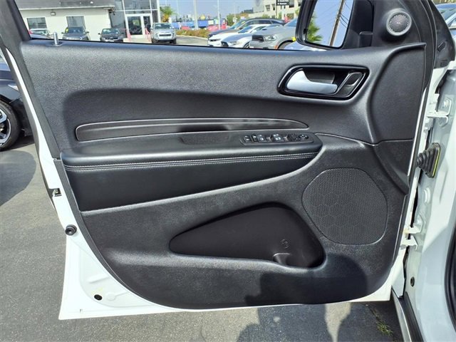 Used 2023 Dodge Durango SXT image 11