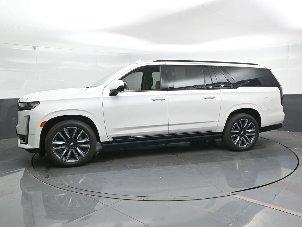 Used 2024 Cadillac Escalade ESV Sport Platinum AWD/4WD image 9