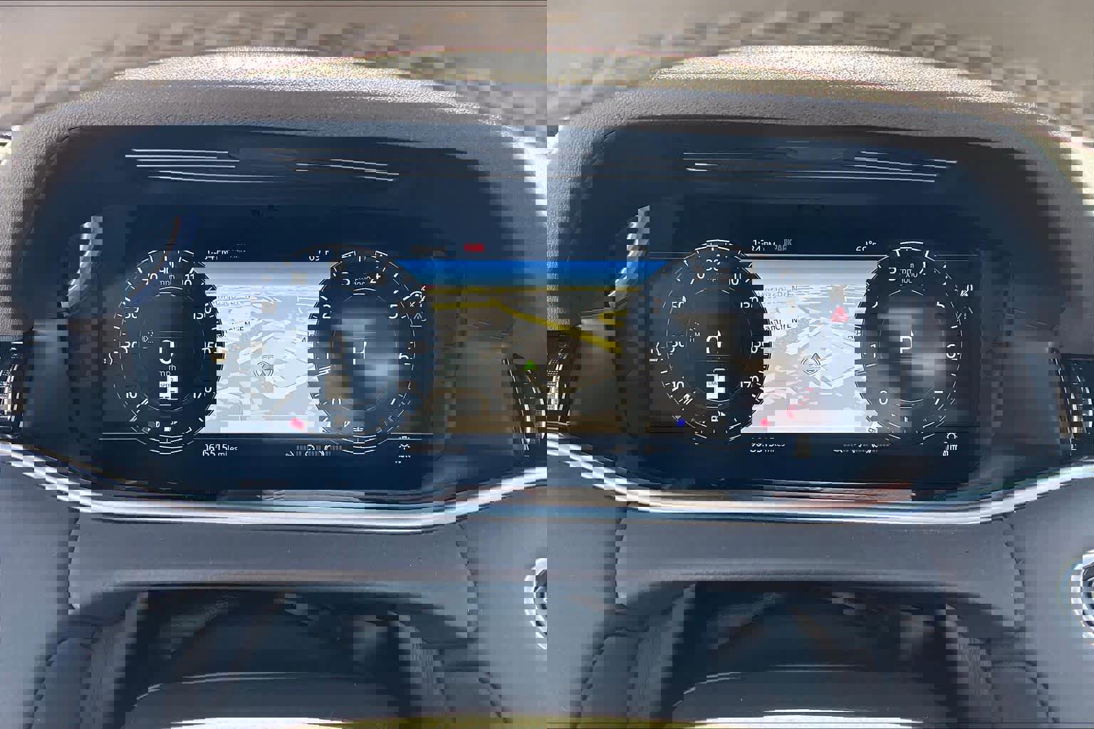 Used 2020 Land Rover Range Rover Evoque SE image 26