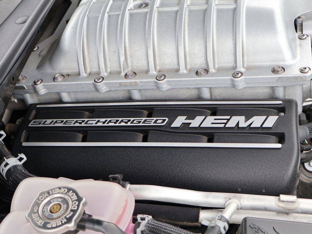 Used 2022 Dodge Challenger SRT Hellcat RWD image 14