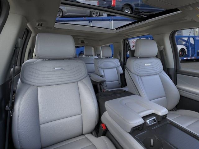 New 2026 Ford Expedition Platinum AWD/4WD image 10