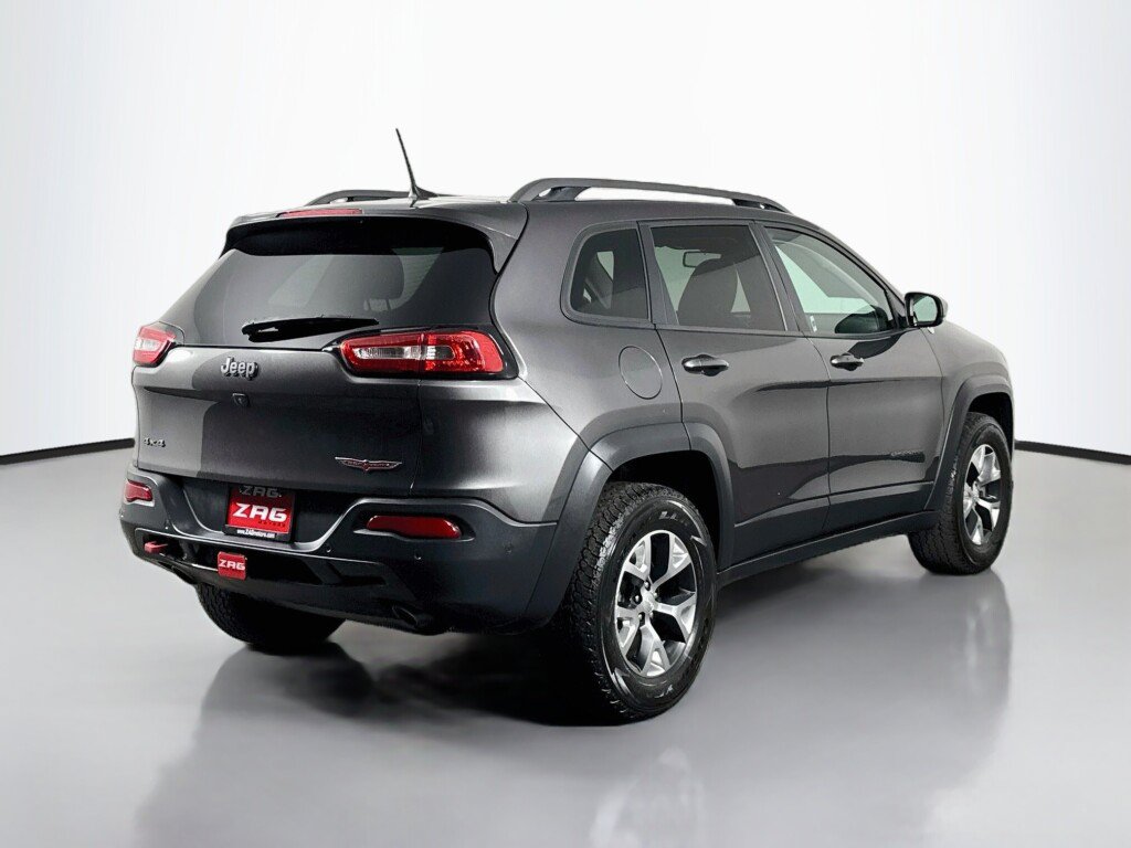 Used 2018 Jeep Cherokee Trailhawk w/ Quick Order Package 27L AWD/4WD image 5