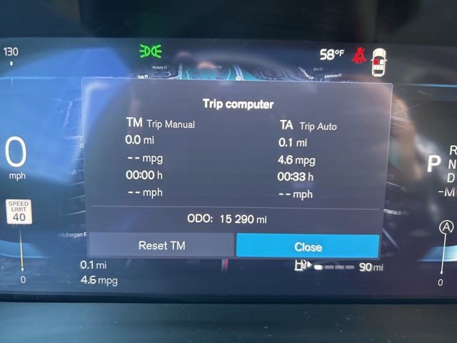 Certified 2025 Volvo XC40 B5 Plus image 21