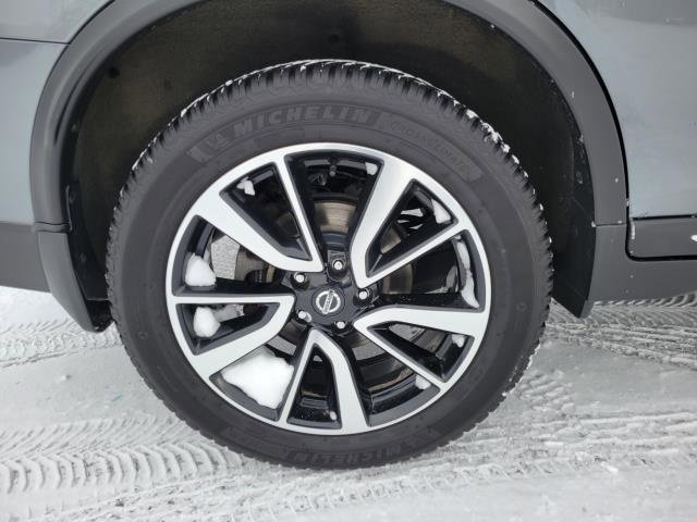 Used 2020 Nissan Rogue SL w/ Premium Package image 5