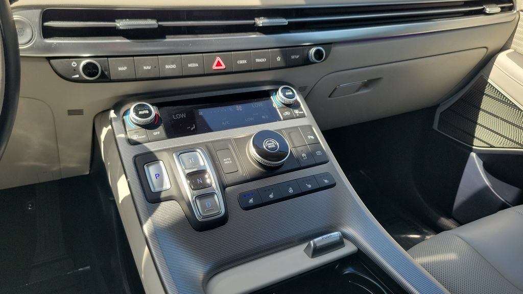 Used 2025 Hyundai Palisade Calligraphy FWD image 15