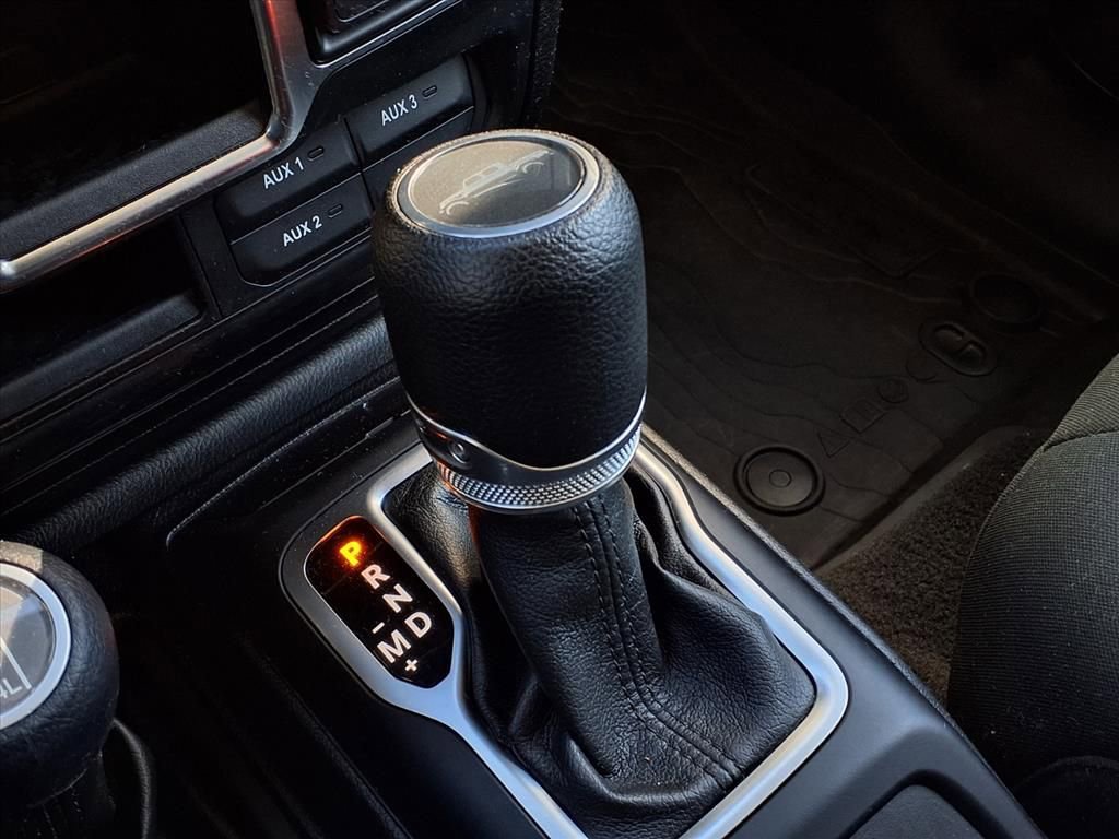 Used 2021 Jeep Gladiator Sport image 17