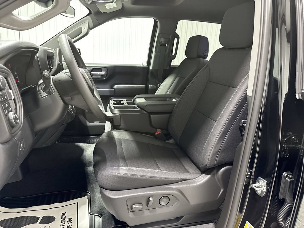 New 2026 Chevrolet Silverado 1500 Custom w/ Turbomax Blackout Package AWD/4WD image 20