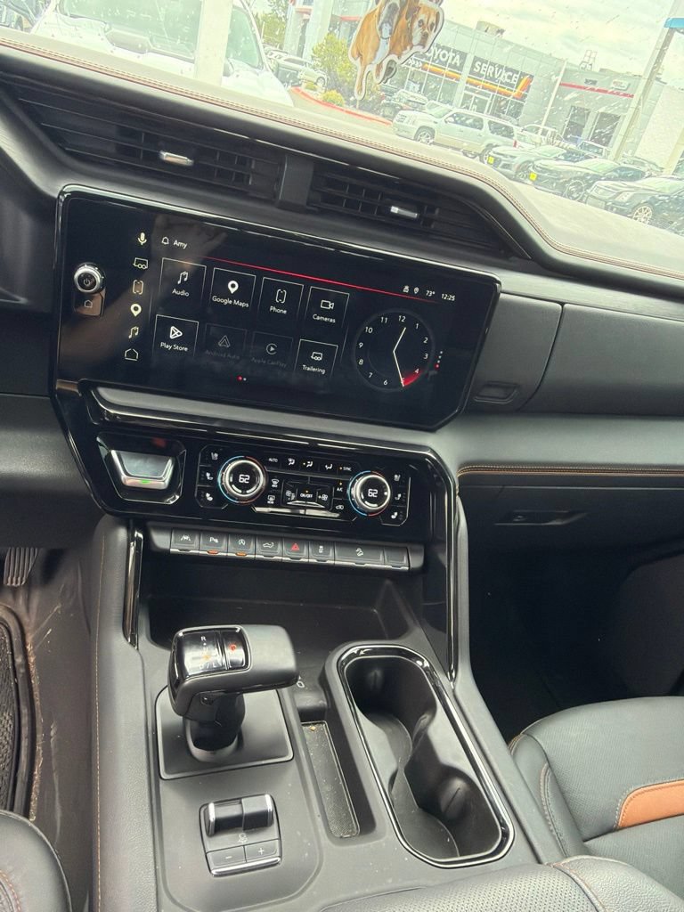 Used 2025 GMC Sierra 1500 AT4 w/ AT4 Premium Package AWD/4WD image 6
