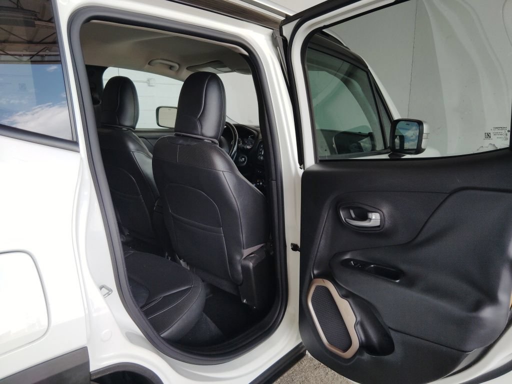Used 2015 Jeep Renegade Limited FWD image 14