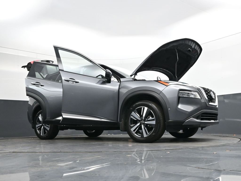 Used 2023 Nissan Rogue SL w/ SL Premium Package image 46
