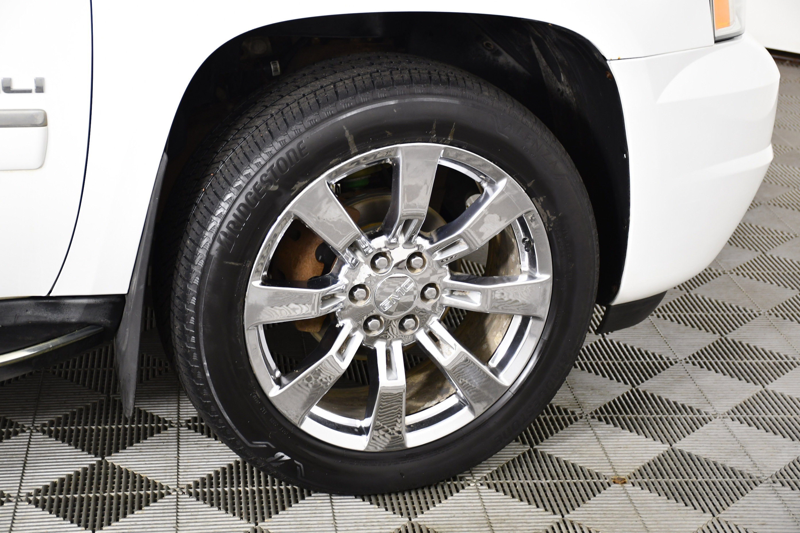 Used 2012 GMC Yukon Denali AWD/4WD image 54