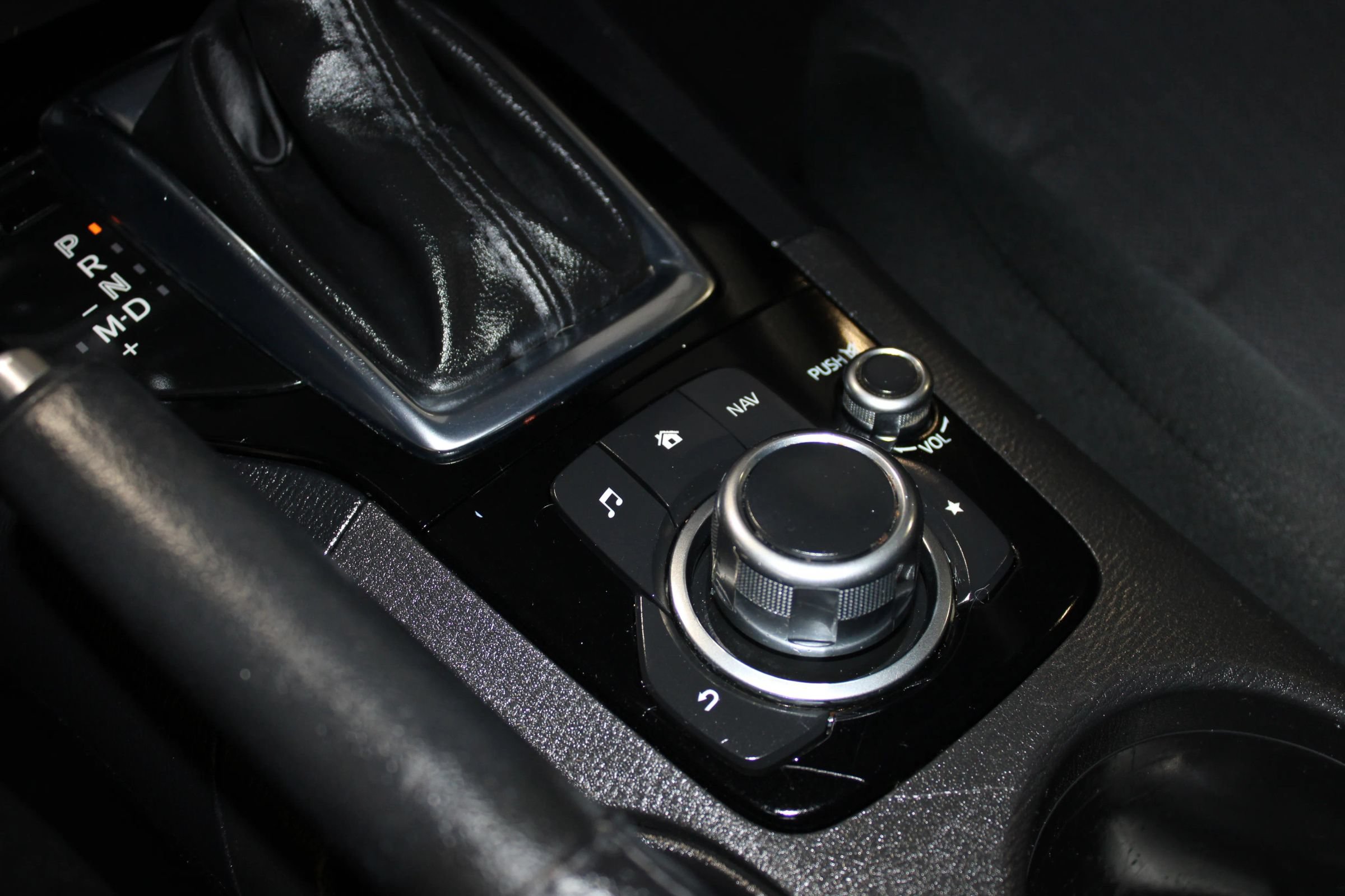 Used 2015 MAZDA MAZDA3 i Sport FWD image 20