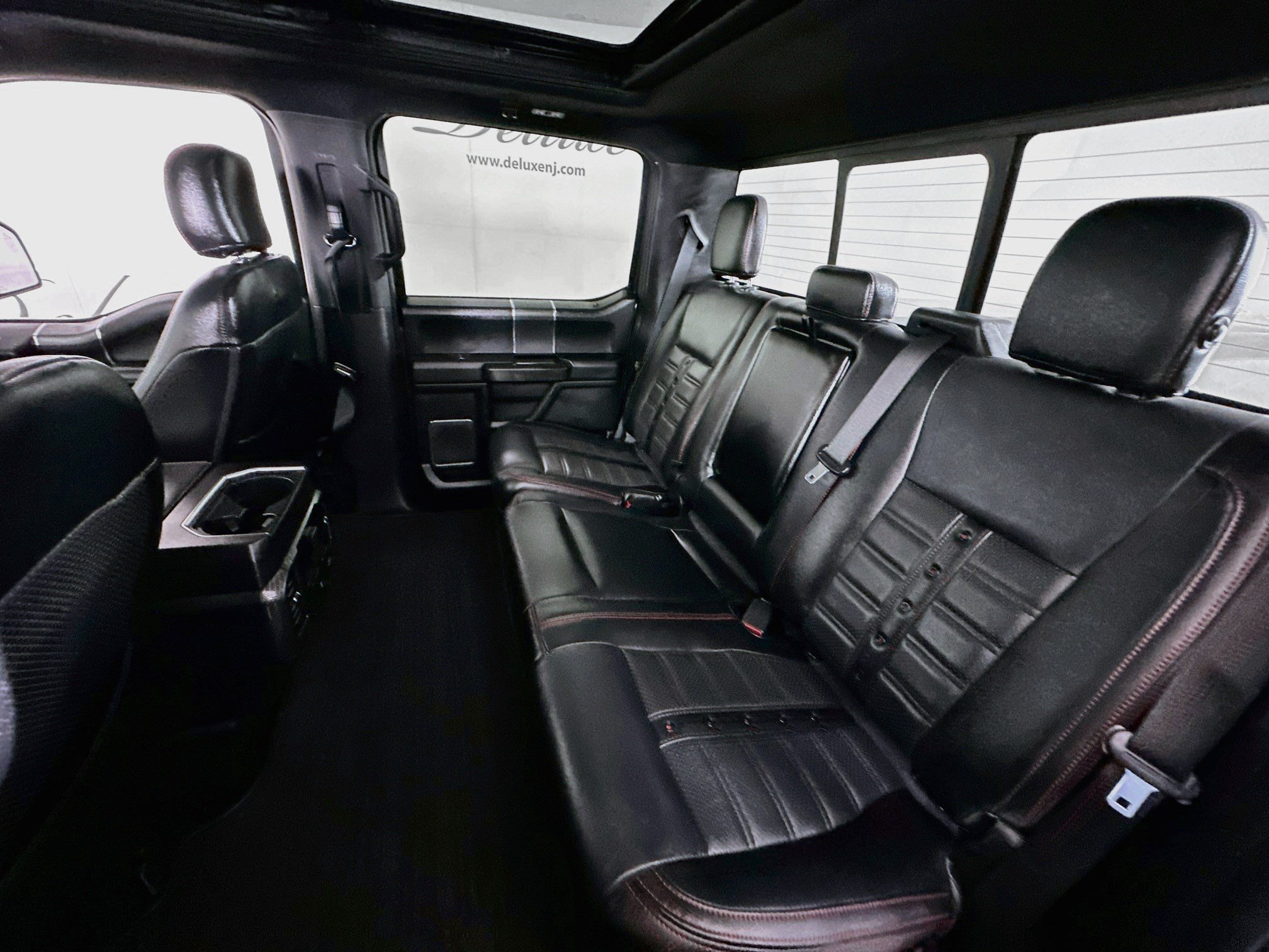 Used 2018 Ford F150 Lariat w/ Equipment Group 502A Luxury AWD/4WD image 24