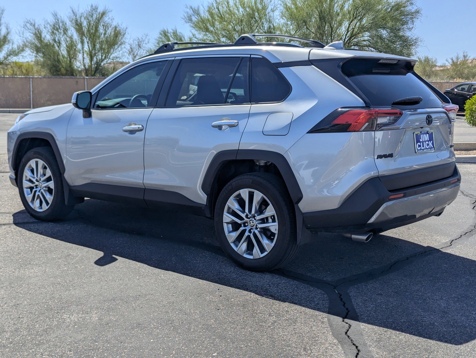 Used 2024 Toyota RAV4 Limited w/ Advanced Technology Package FWD image 4