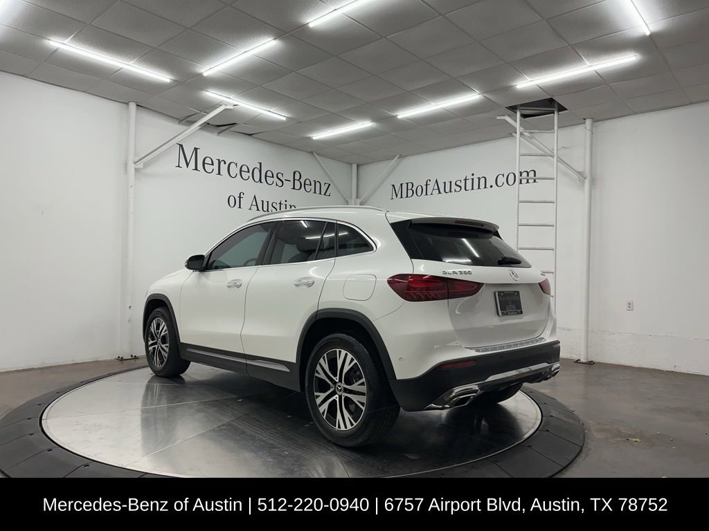 Certified 2026 Mercedes-Benz GLA 250 4MATIC image 5
