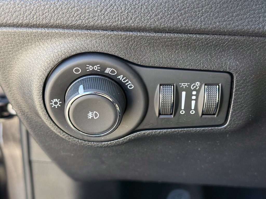 Used 2019 Jeep Compass Latitude w/ Popular Equipment Group AWD/4WD image 26
