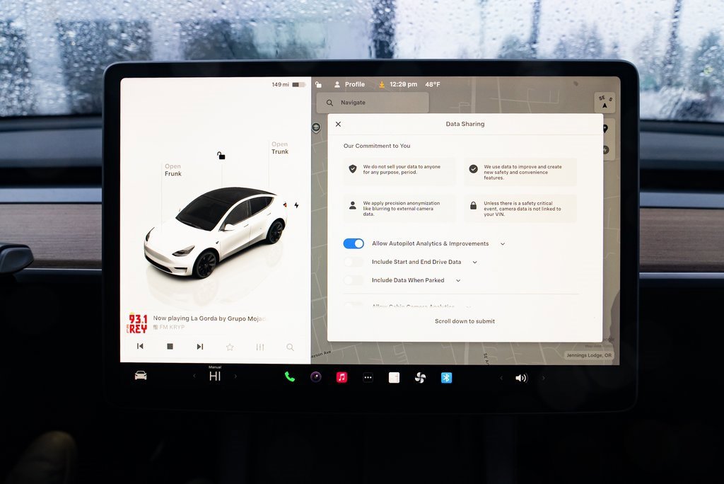 Used 2023 Tesla Model Y Long Range image 12