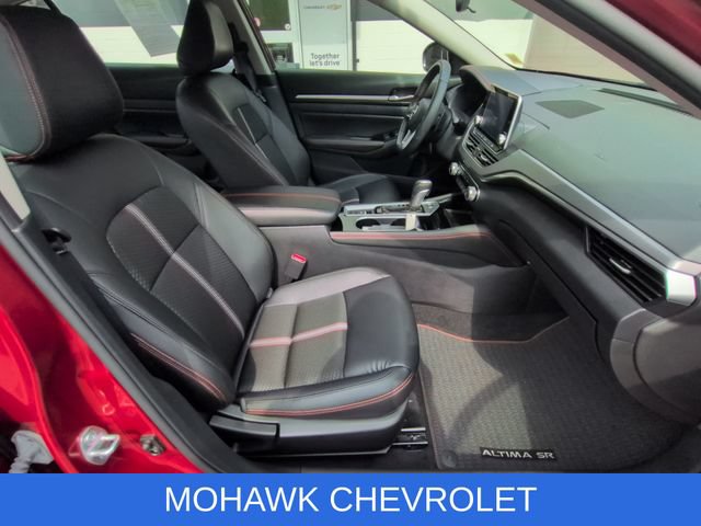 Used 2024 Nissan Altima 2.5 SR AWD/4WD image 27