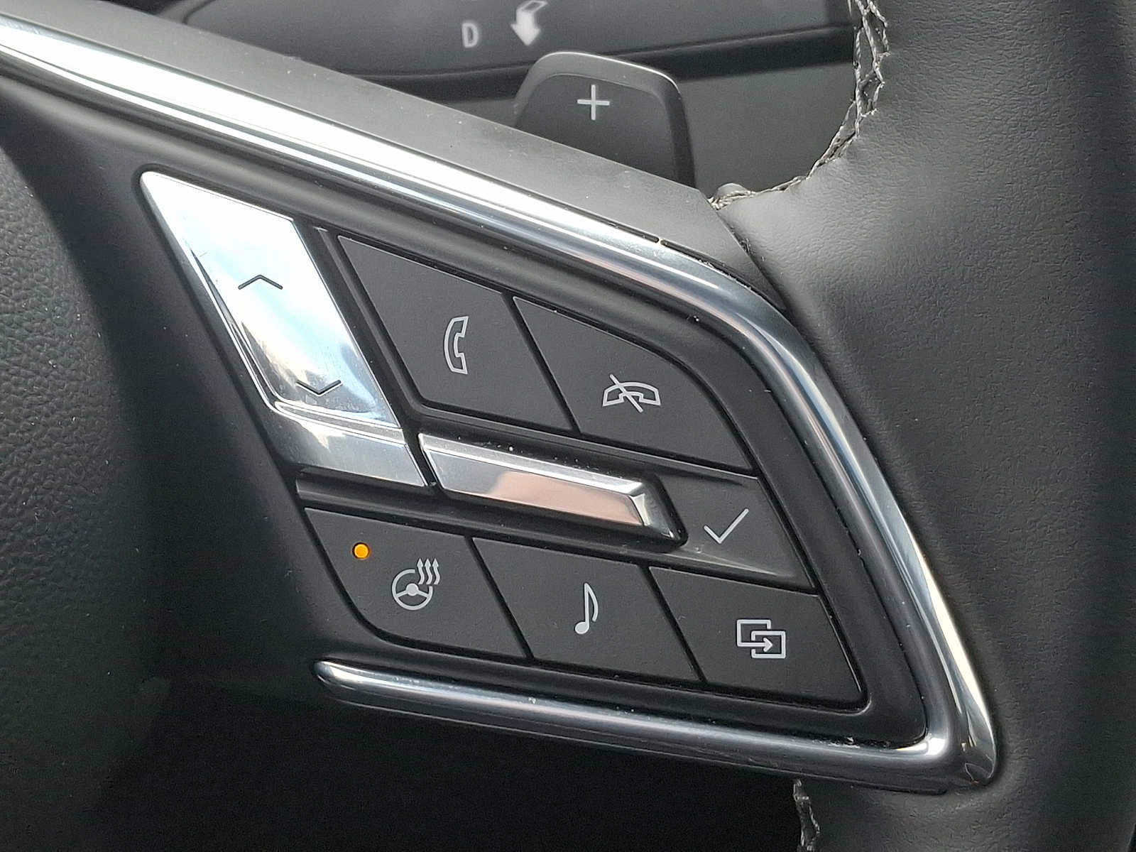 Used 2026 Buick Enclave Sport Touring w/ Power Package FWD image 26