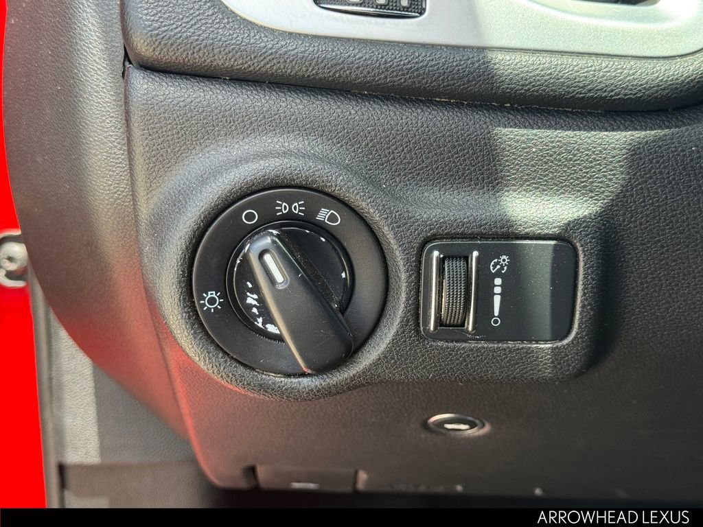 Used 2016 Dodge Dart SE w/ Convenience Group FWD image 17