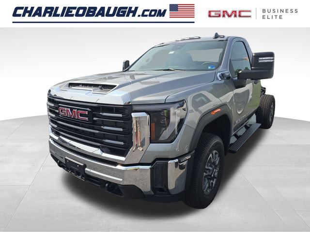 New 2026 GMC Sierra 3500 Pro w/ Convenience Package AWD/4WD image 1