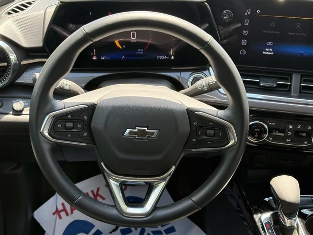 Used 2025 Chevrolet Trax ACTIV w/ Driver Confidence Package FWD image 33