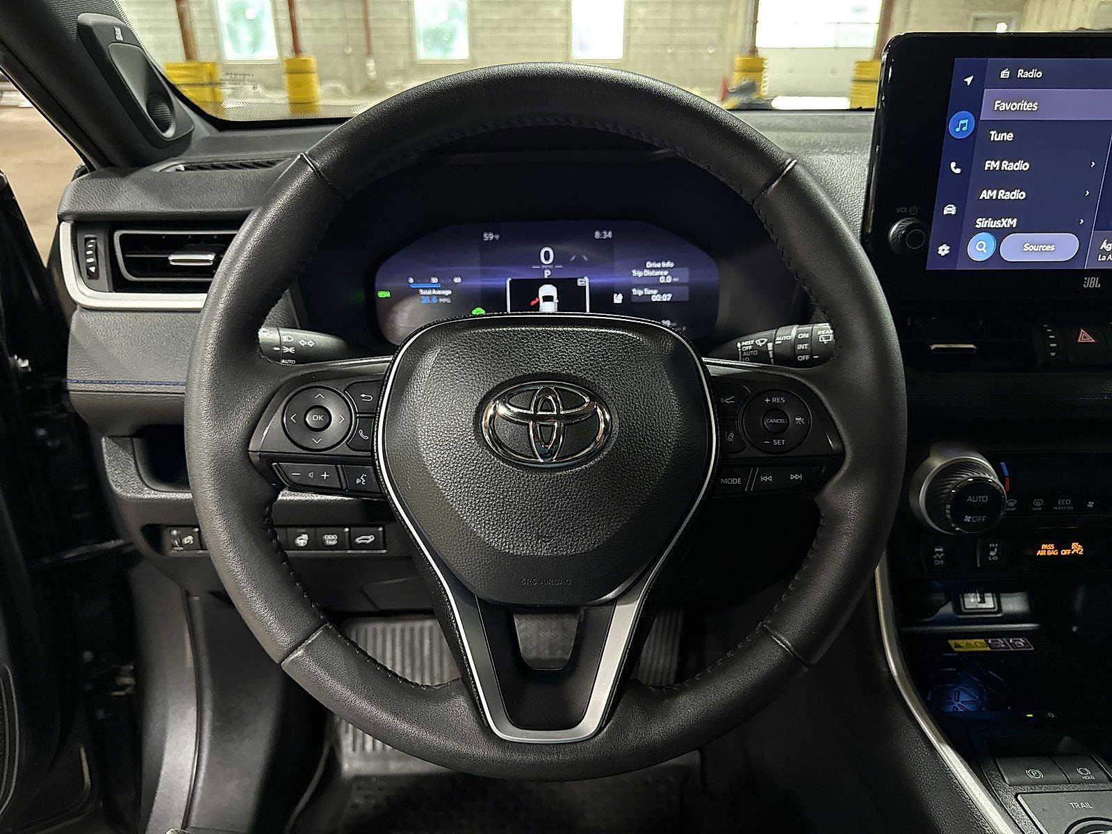 Used 2024 Toyota RAV4 XSE w/ Advanced Technology Package AWD/4WD image 18