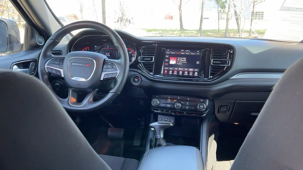 Used 2023 Dodge Durango SXT image 32