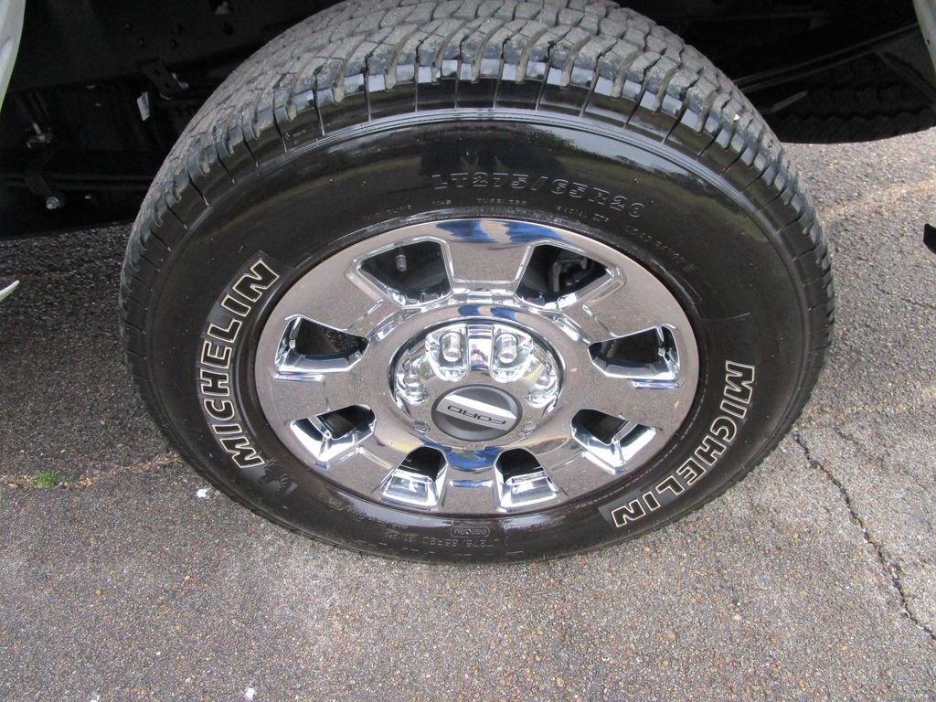 Used 2026 Ford F250 Lariat w/ Chrome Package image 16