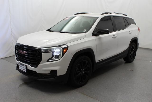 Used 2022 GMC Terrain SLE w/ Driver Convenience Package FWD image 15