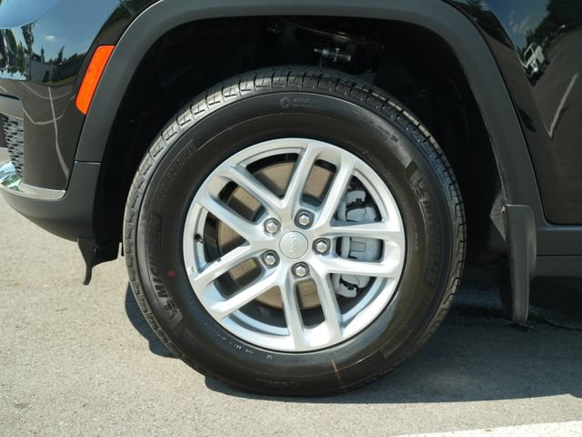 New 2026 Jeep Grand Cherokee L 4WD image 9