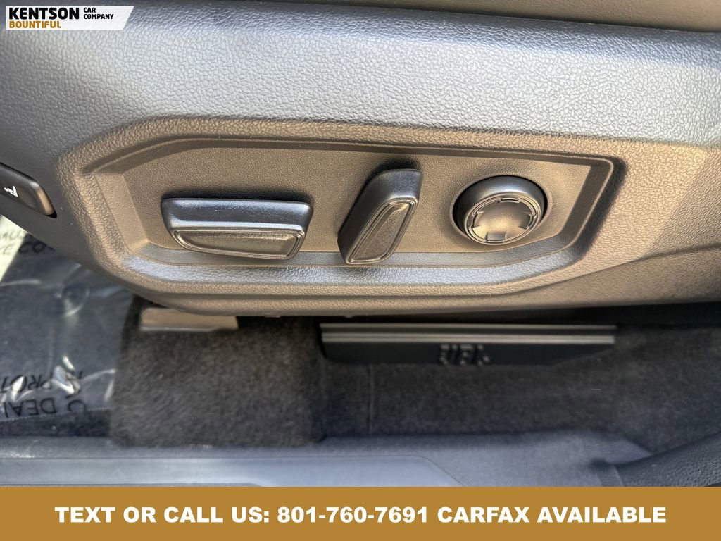 Used 2025 Toyota Tundra Platinum AWD/4WD image 35
