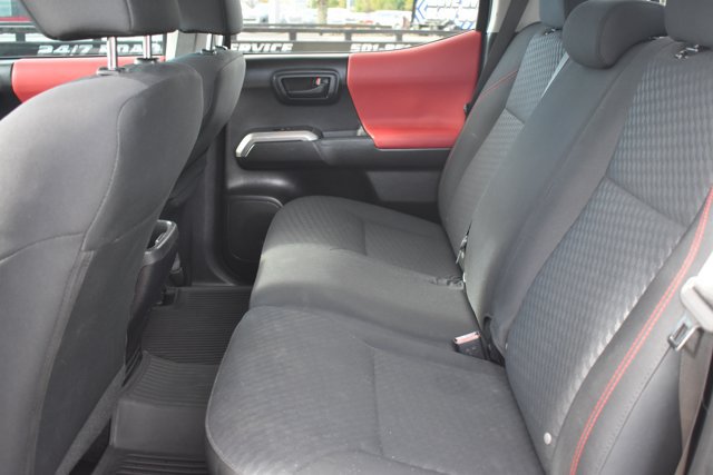 Used 2022 Toyota Tacoma SR5 AWD/4WD image 18