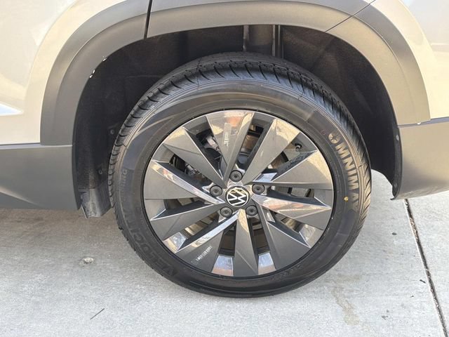 Certified 2023 Volkswagen Taos S w/ Driver Assistance Package FWD image 6