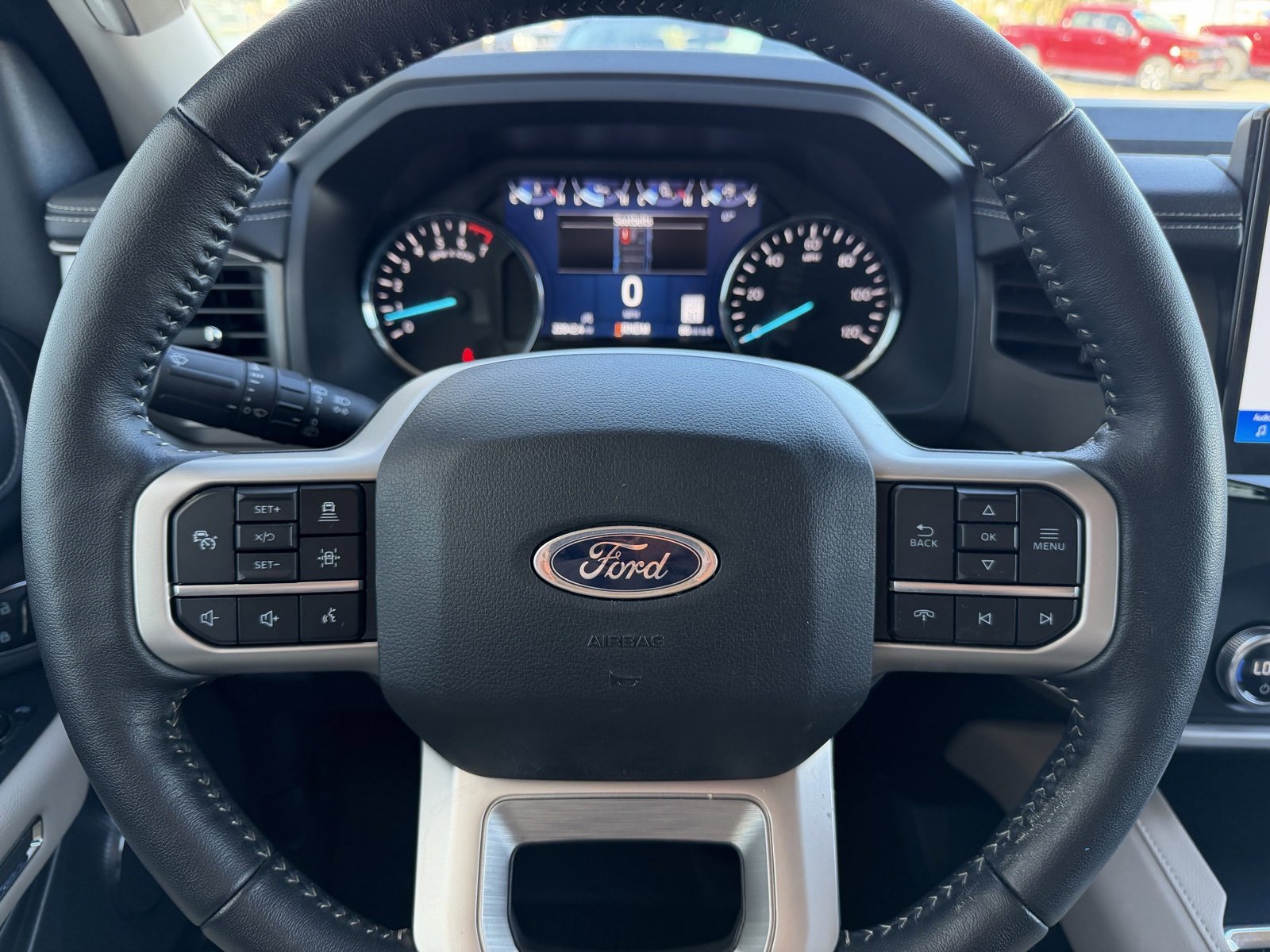Used 2024 Ford Expedition XLT image 22