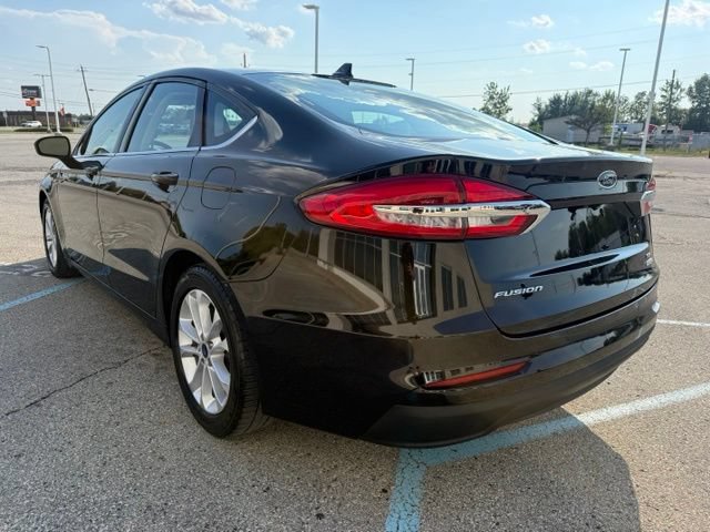 Used 2020 Ford Fusion SE FWD image 5