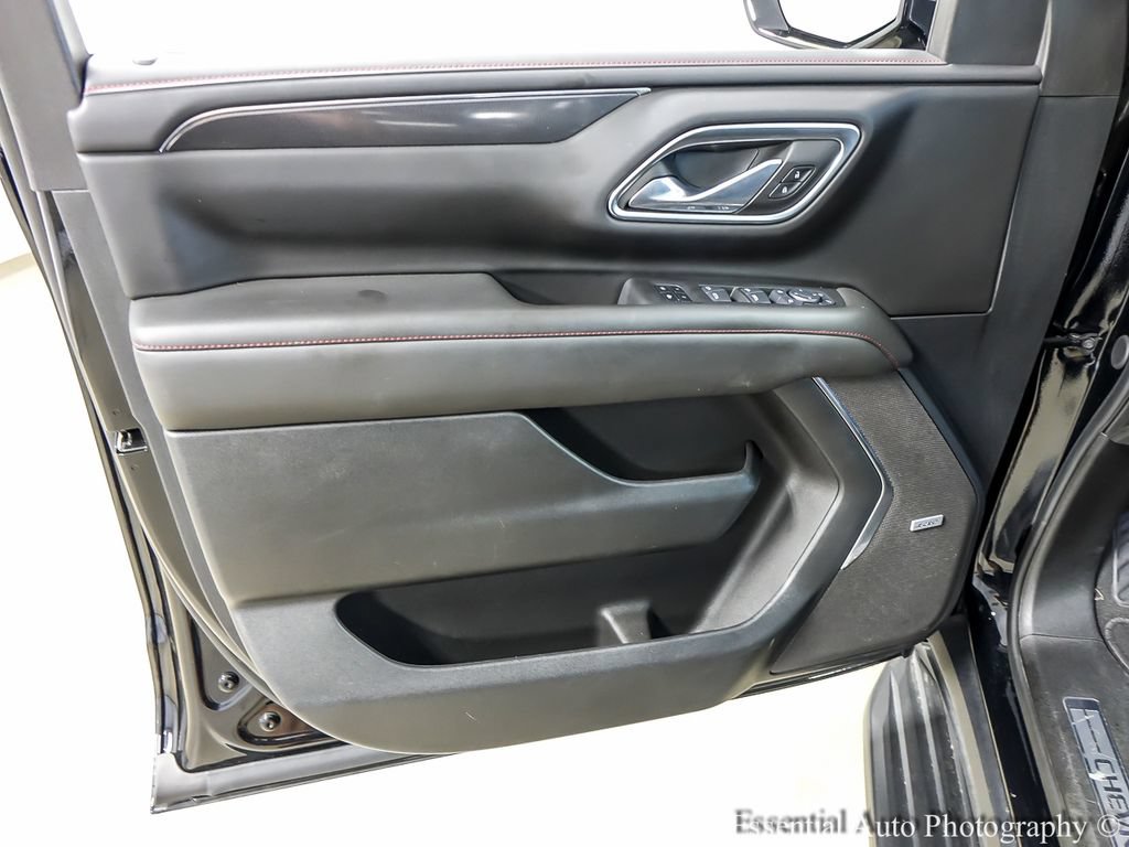 Used 2024 Chevrolet Suburban RST w/ Luxury Package AWD/4WD image 23