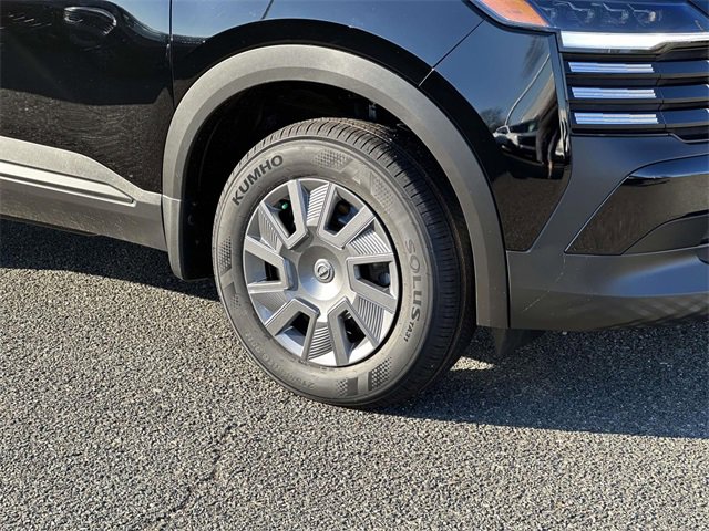 New 2026 Nissan Kicks S image 7