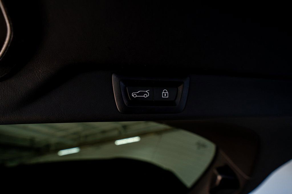 Used 2023 Rolls-Royce Cullinan image 74