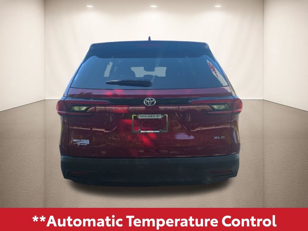 Used 2025 Toyota Grand Highlander FWD image 5
