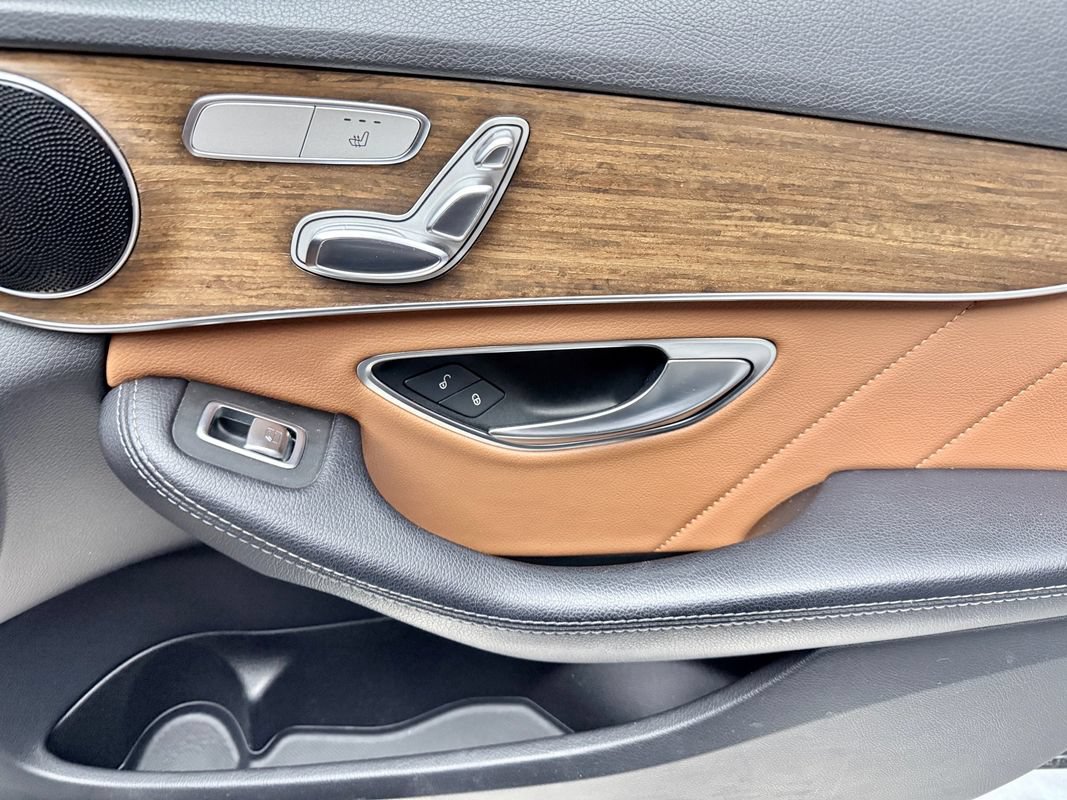 Used 2019 Mercedes-Benz C 300 4MATIC Sedan image 16