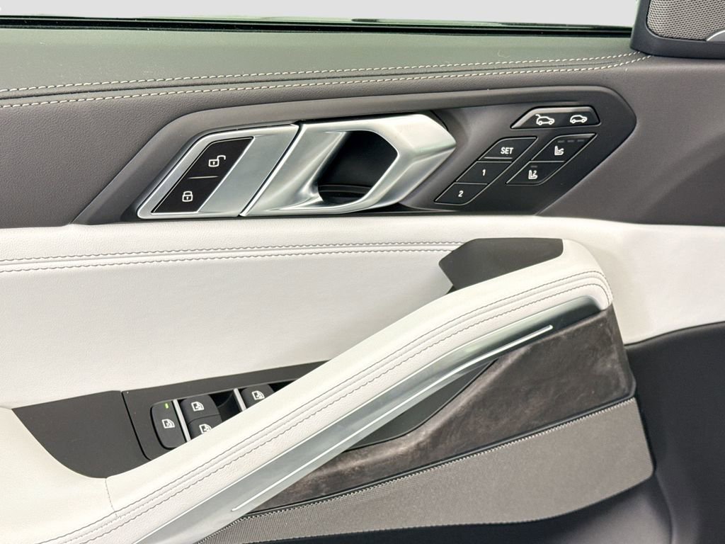 New 2027 BMW X6 xDrive40i AWD/4WD image 22