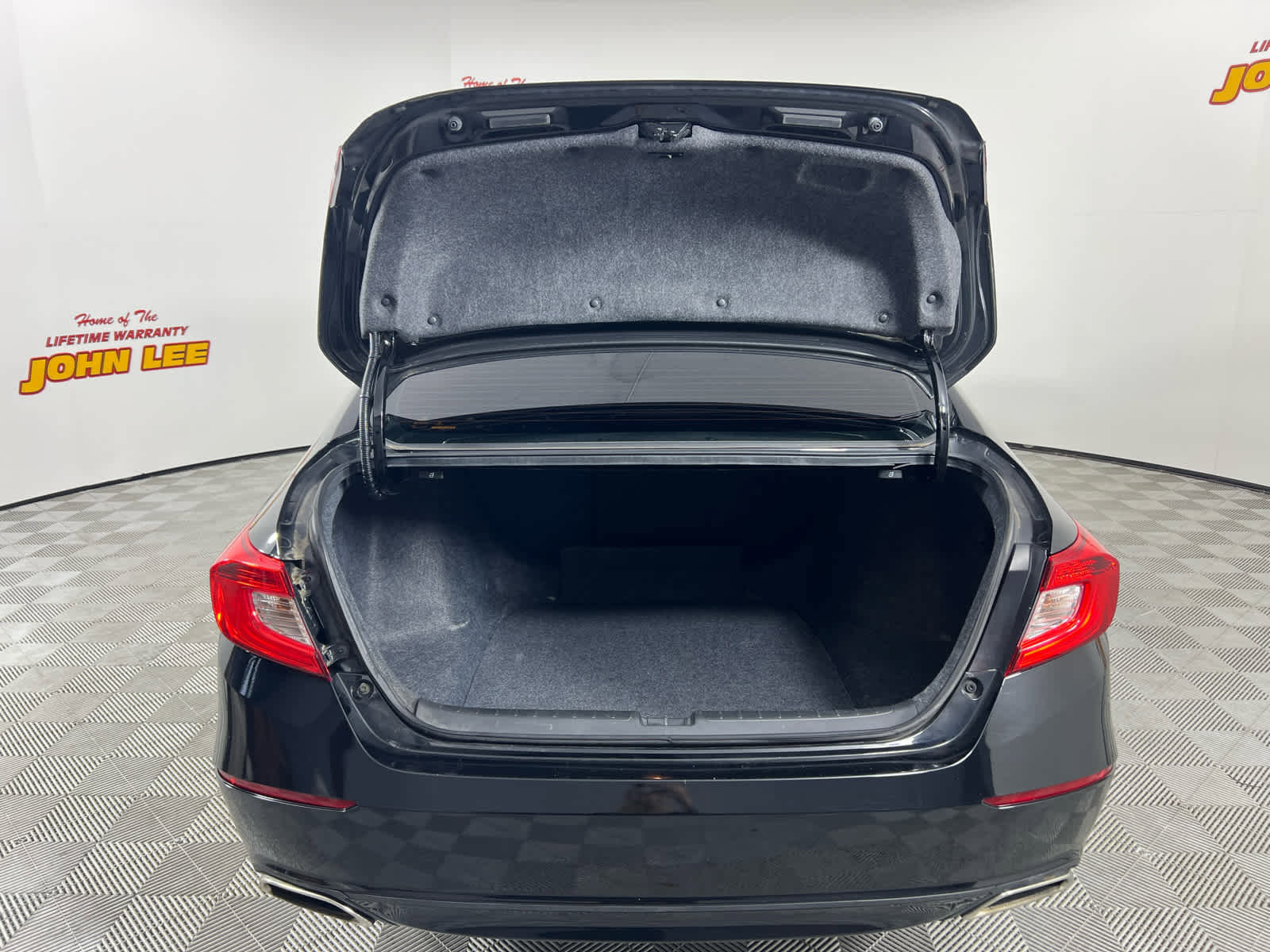 Used 2019 Honda Accord Sport image 5