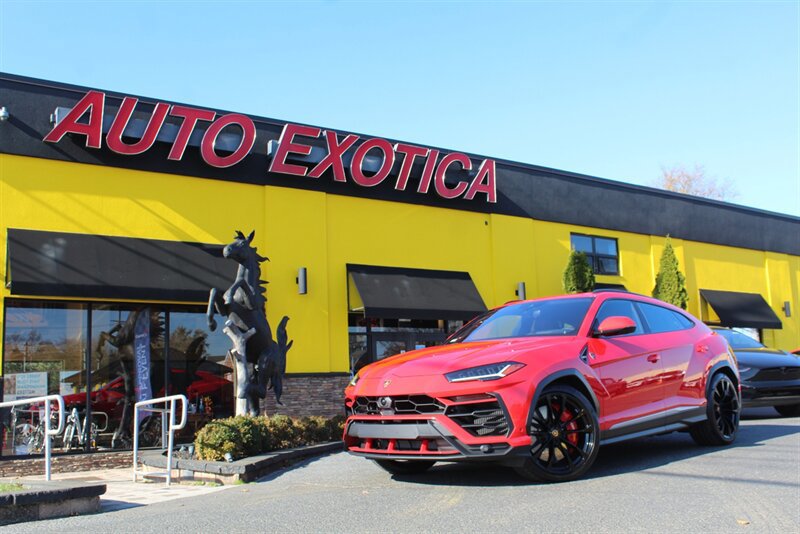 Used 2019 Lamborghini Urus AWD/4WD image 1