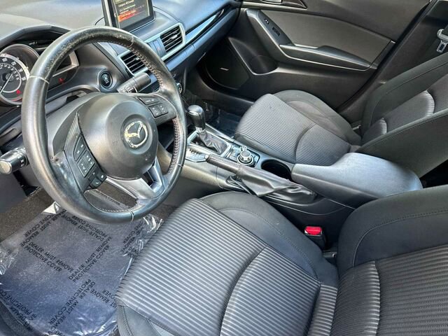 Used 2016 MAZDA MAZDA3 i Touring w/ Popular Equipment Package FWD image 10